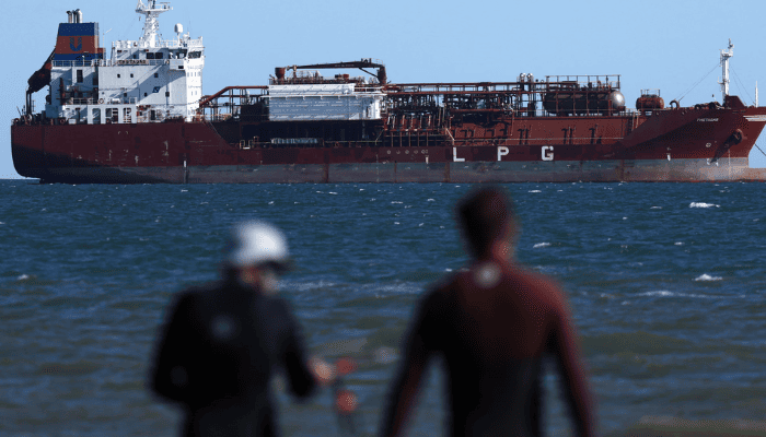Oil prices rise sharply after Iran launches attacks on tankers near strait of Hormuz