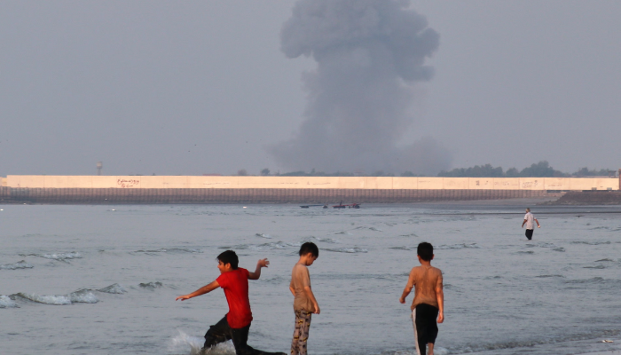 Trump renews Iran blockade and again threatens to take control of strait of Hormuz